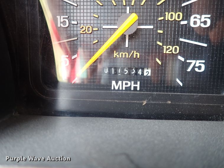 image for item DN2129 1990 Ford F800  pumper fire truck