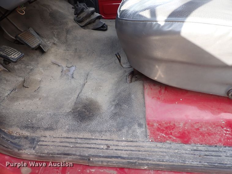 image for item DN2129 1990 Ford F800  pumper fire truck