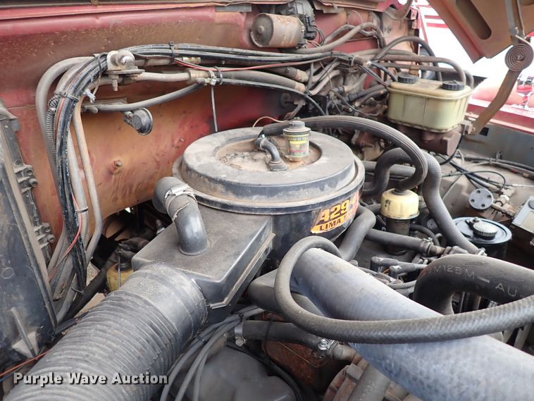 image for item DN2129 1990 Ford F800  pumper fire truck