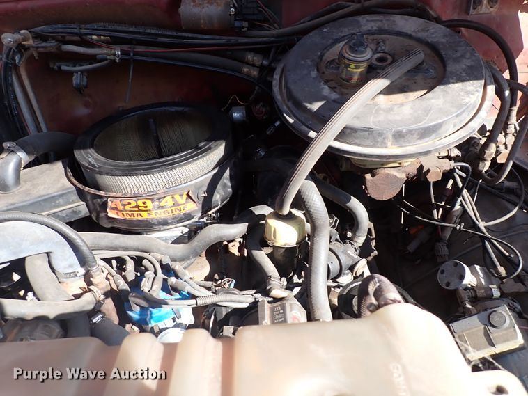 image for item DN2129 1990 Ford F800  pumper fire truck