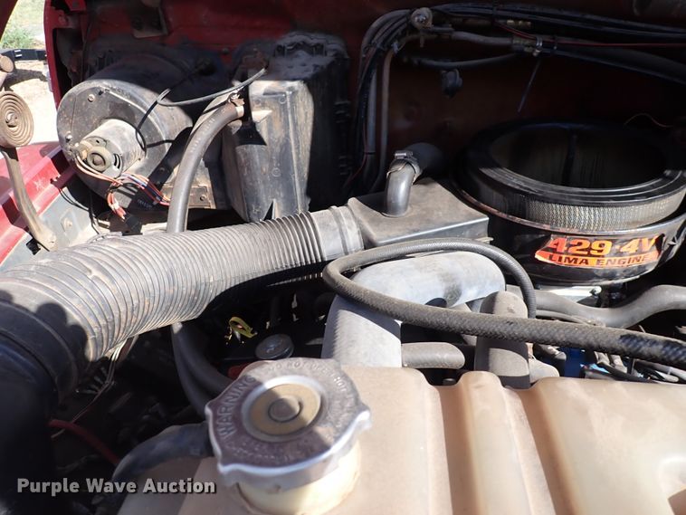 image for item DN2129 1990 Ford F800  pumper fire truck