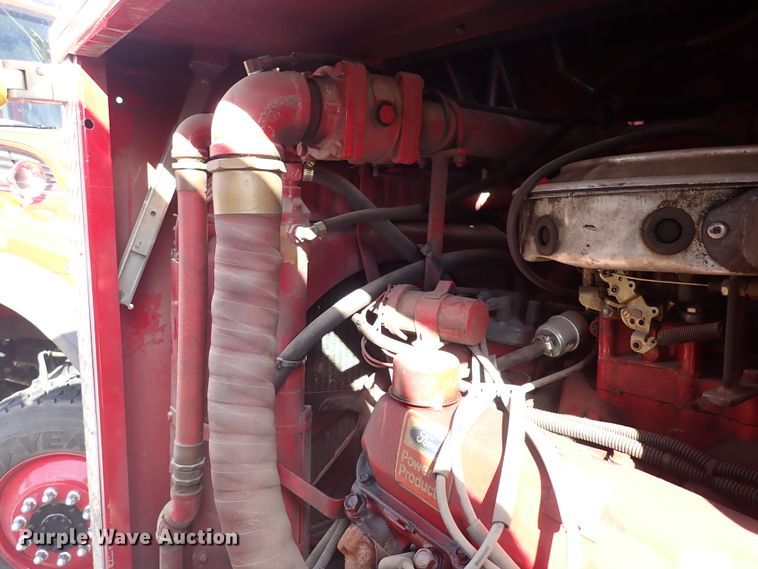 image for item DN2129 1990 Ford F800  pumper fire truck