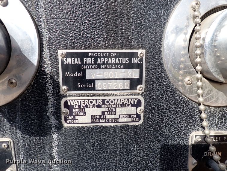 image for item DN2129 1990 Ford F800  pumper fire truck