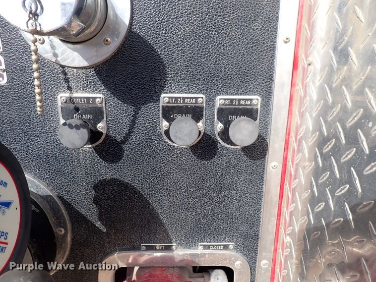 image for item DN2129 1990 Ford F800  pumper fire truck