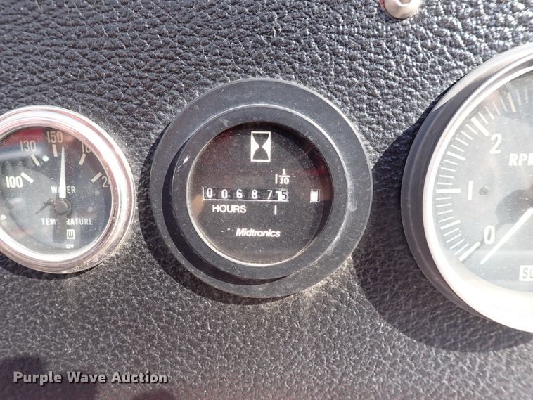 image for item DN2129 1990 Ford F800  pumper fire truck