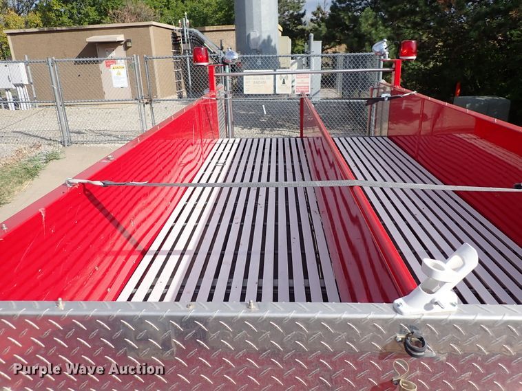 image for item DN2129 1990 Ford F800  pumper fire truck