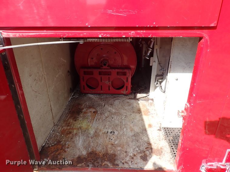 image for item DN2129 1990 Ford F800  pumper fire truck