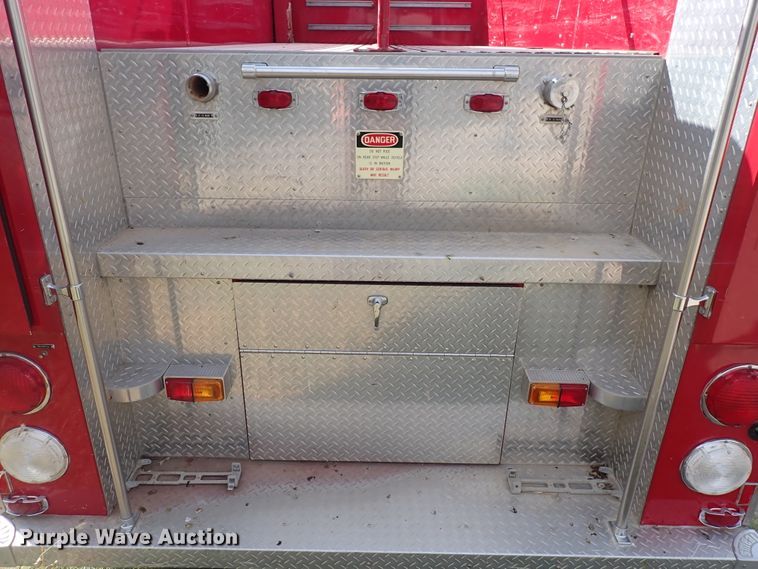 image for item DN2129 1990 Ford F800  pumper fire truck