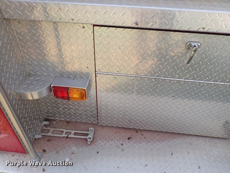 image for item DN2129 1990 Ford F800  pumper fire truck