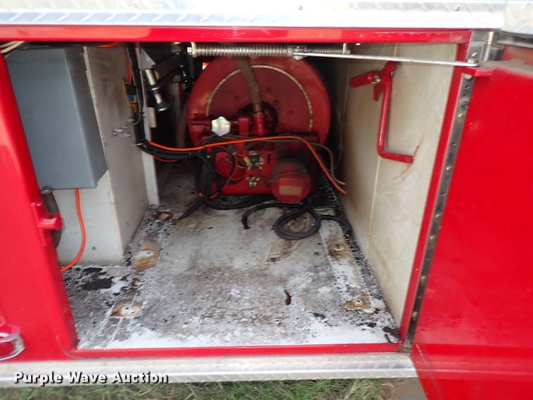 image for item DN2129 1990 Ford F800  pumper fire truck