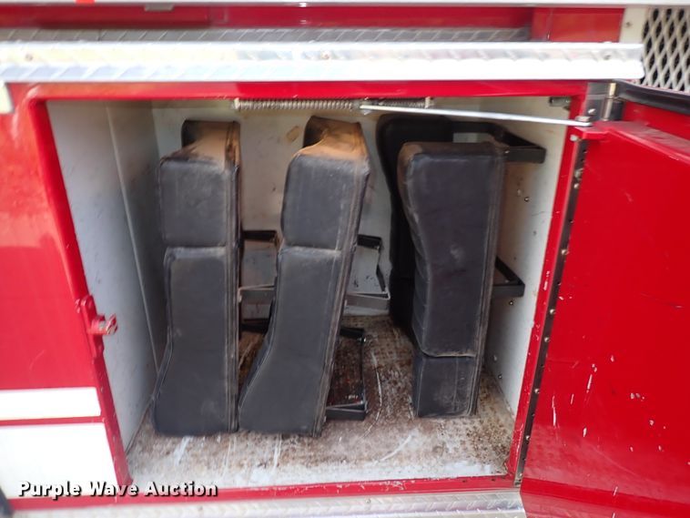 image for item DN2129 1990 Ford F800  pumper fire truck