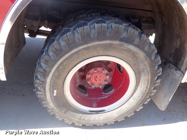 image for item DN2129 1990 Ford F800  pumper fire truck