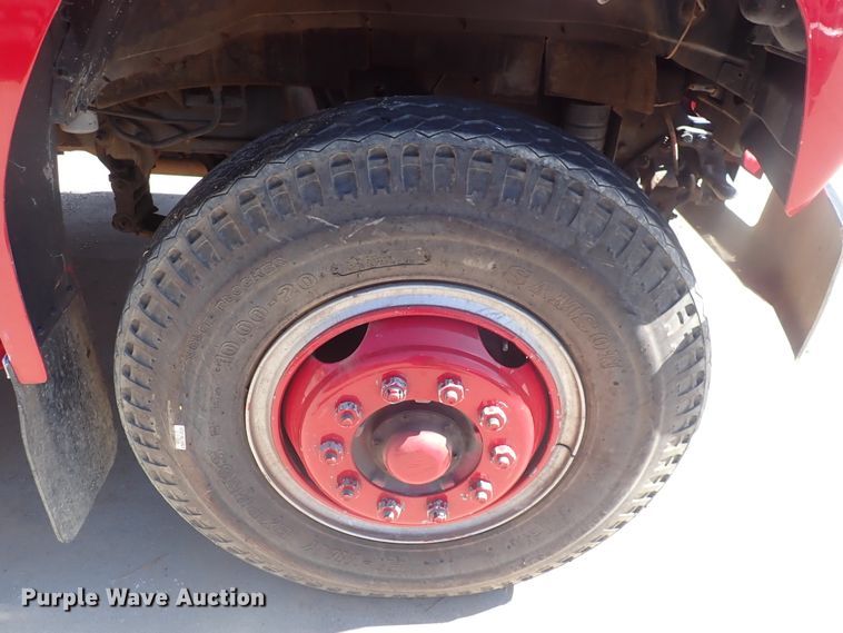 image for item DN2129 1990 Ford F800  pumper fire truck