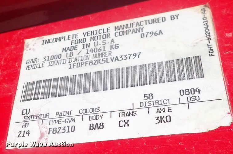 image for item DN2129 1990 Ford F800  pumper fire truck