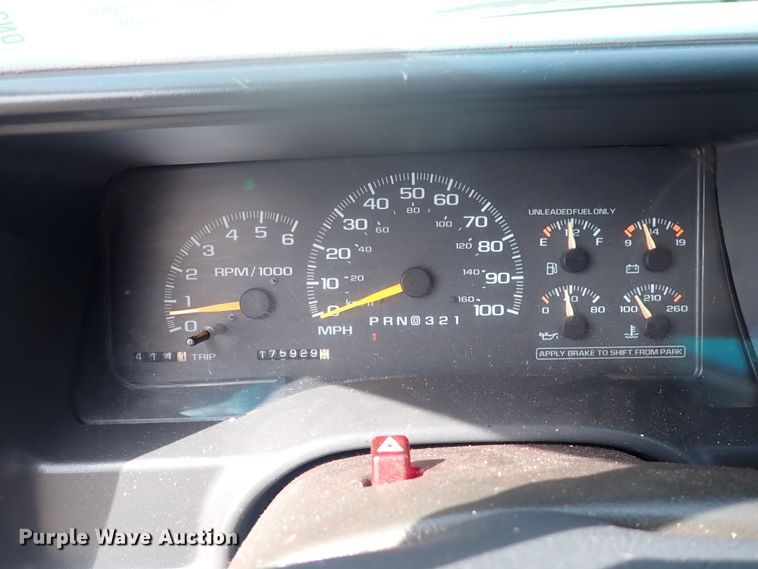 image for item DN2146 1998 Chevrolet C1500  Ext. Cab pickup truck