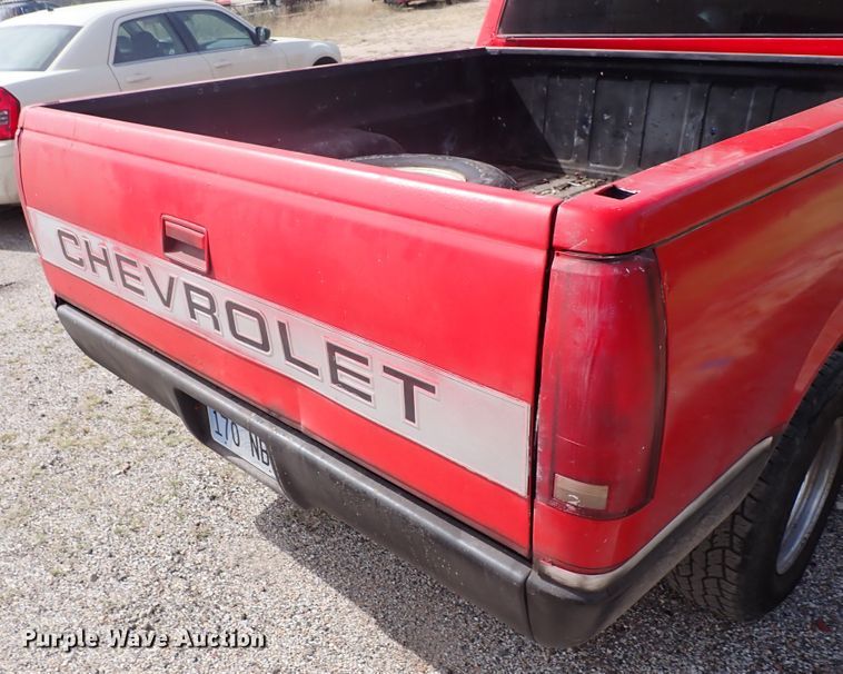 image for item DN2146 1998 Chevrolet C1500  Ext. Cab pickup truck