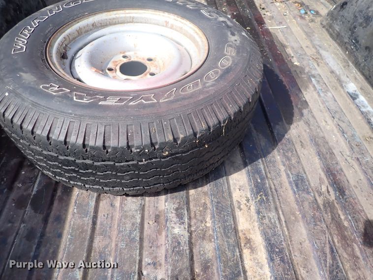 image for item DN2146 1998 Chevrolet C1500  Ext. Cab pickup truck