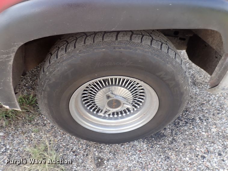 image for item DN2146 1998 Chevrolet C1500  Ext. Cab pickup truck