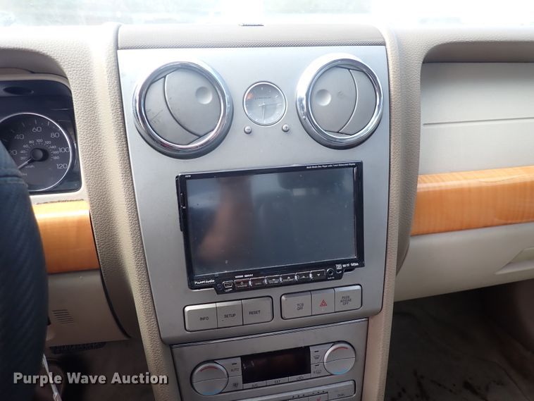 image for item DN2148 2006 Lincoln Zephyr