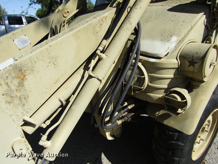 image for item EV9307 2005 Freightliner Unimog  wheeled emplacement excavator