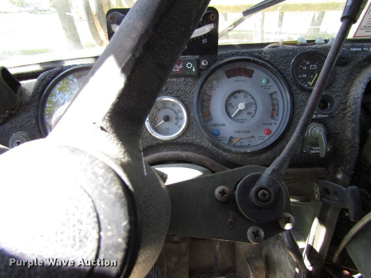 image for item EV9307 2005 Freightliner Unimog  wheeled emplacement excavator