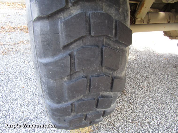 image for item EV9307 2005 Freightliner Unimog  wheeled emplacement excavator