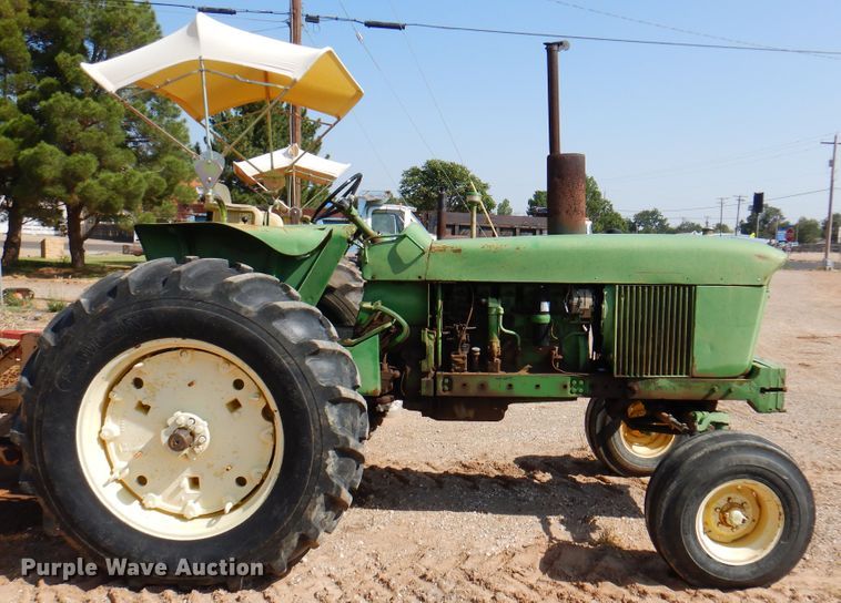 image for item IJ9475 John Deere 4020  tractor
