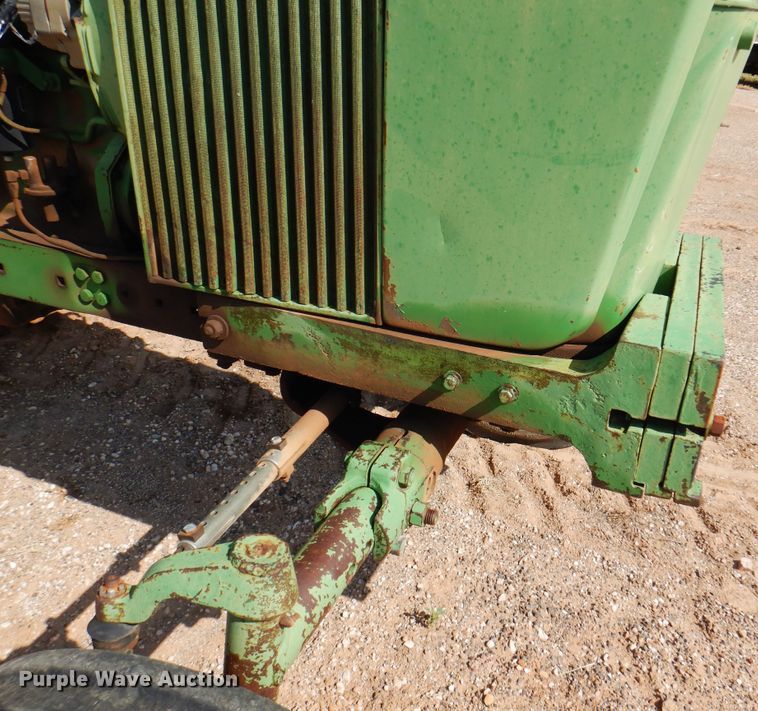 image for item IJ9475 John Deere 4020  tractor