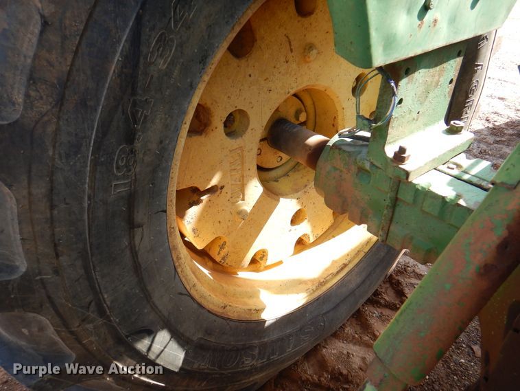 image for item IJ9475 John Deere 4020  tractor