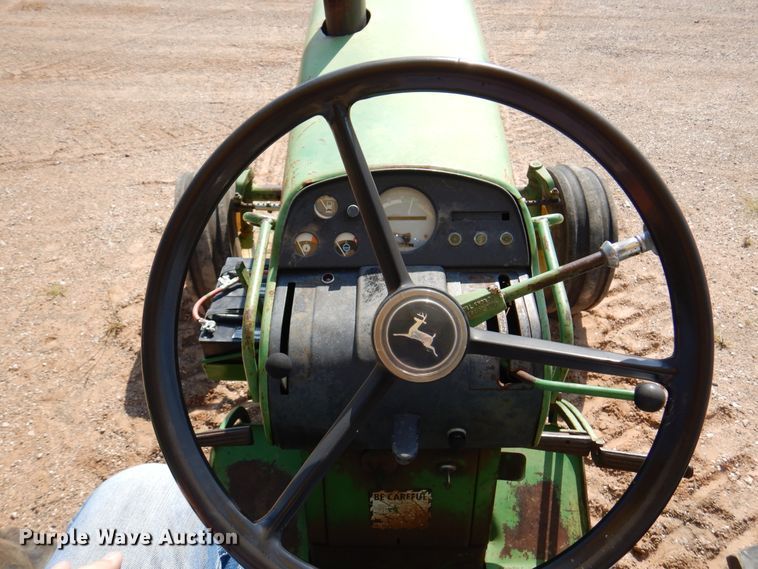 image for item IJ9475 John Deere 4020  tractor