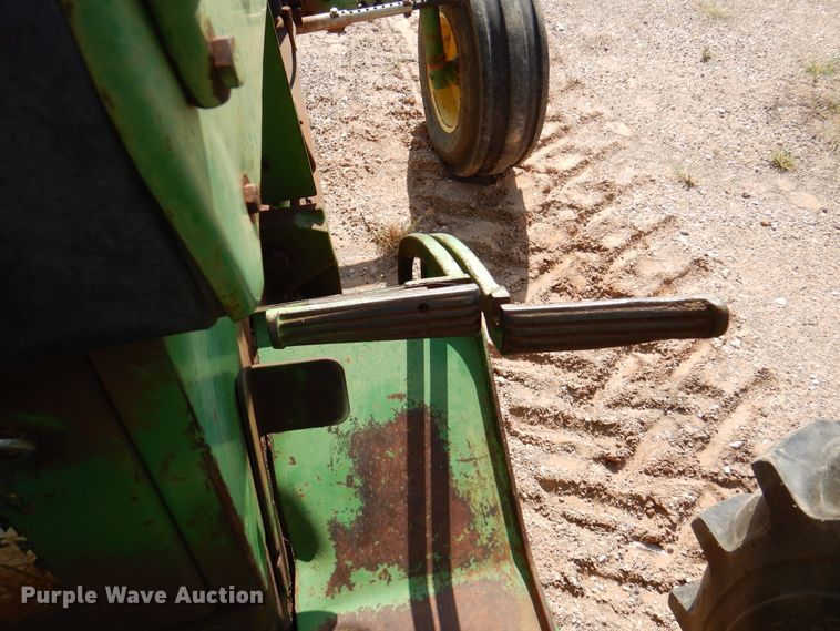 image for item IJ9475 John Deere 4020  tractor
