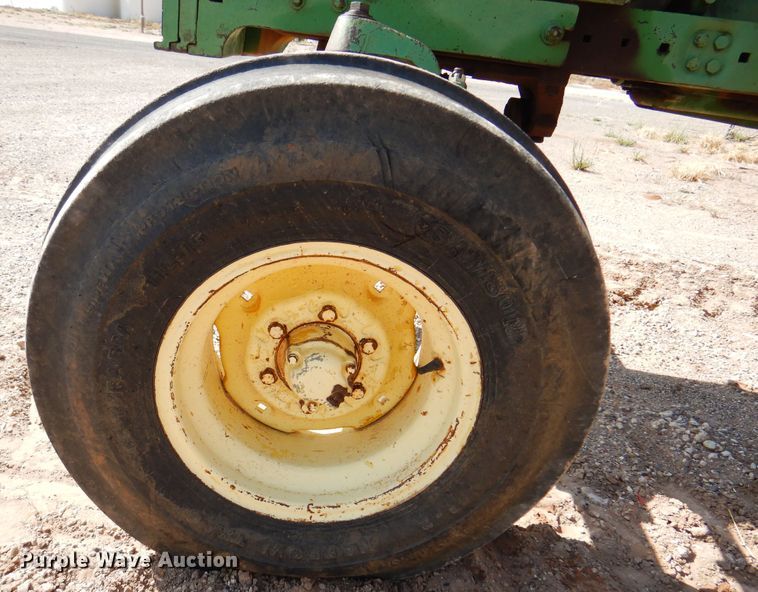 image for item IJ9475 John Deere 4020  tractor
