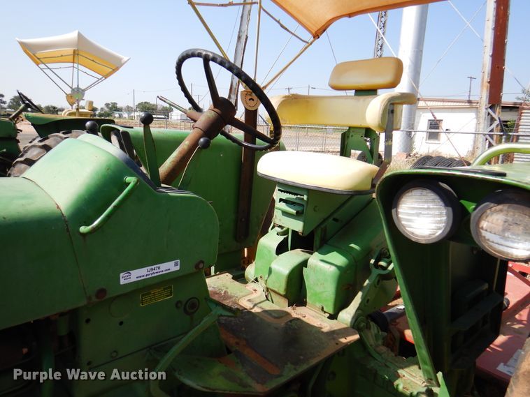 image for item IJ9476 John Deere 2510  tractor