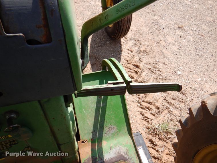 image for item IJ9476 John Deere 2510  tractor
