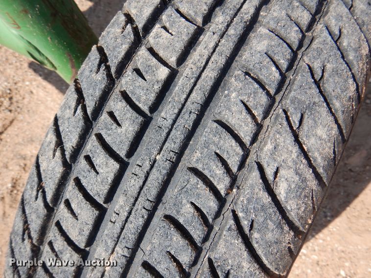 image for item IJ9476 John Deere 2510  tractor
