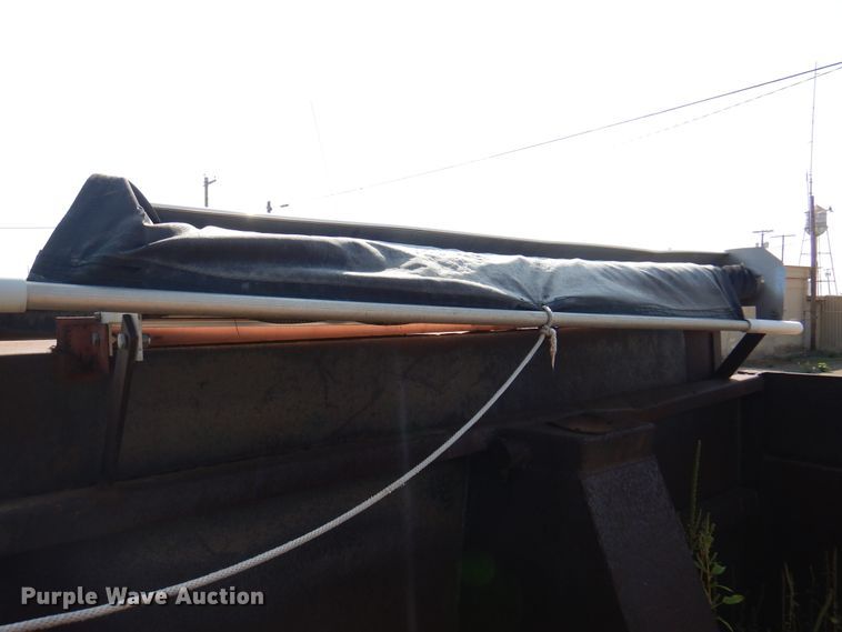 image for item IJ9477 1982 Mack RD626S  dump truck