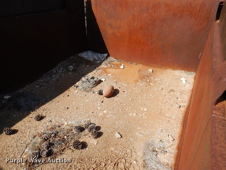 image for item IJ9477 1982 Mack RD626S  dump truck