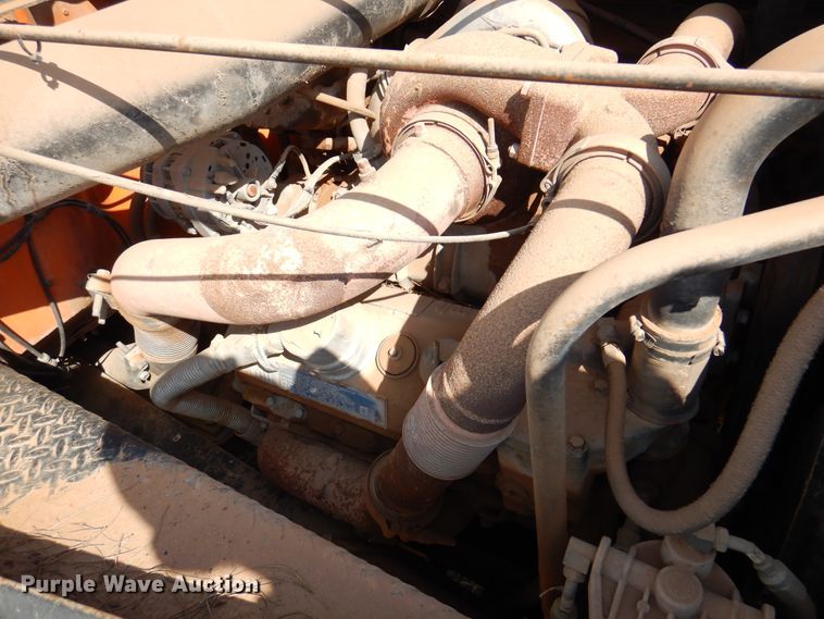 image for item IJ9477 1982 Mack RD626S  dump truck