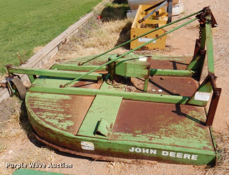 image for item IJ9479 John Deere 606  rotary mower
