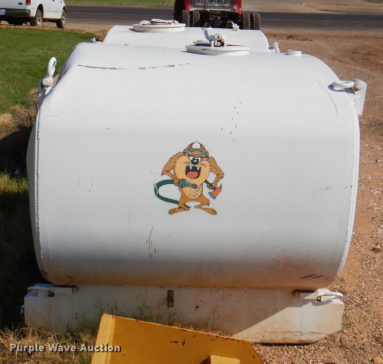 image for item IJ9481 (2) water tanks