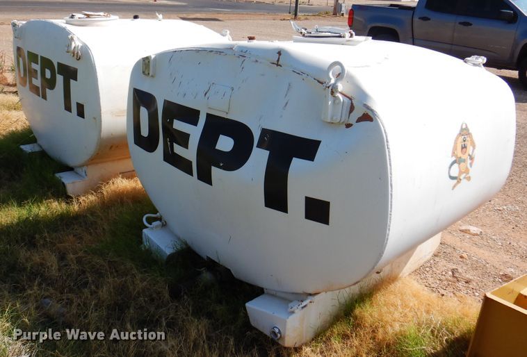image for item IJ9481 (2) water tanks