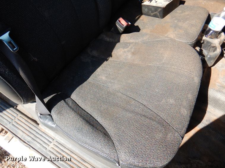 image for item IJ9483 2002 Chevrolet Silverado 1500  Ext. Cab pickup truck