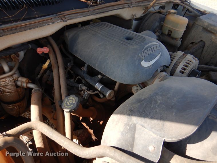 image for item IJ9483 2002 Chevrolet Silverado 1500  Ext. Cab pickup truck