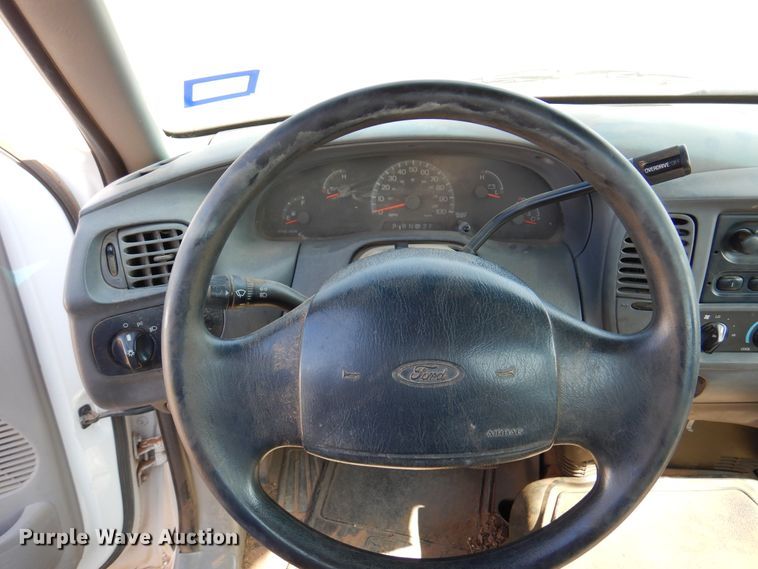 image for item IJ9484 1999 Ford F150  pickup truck