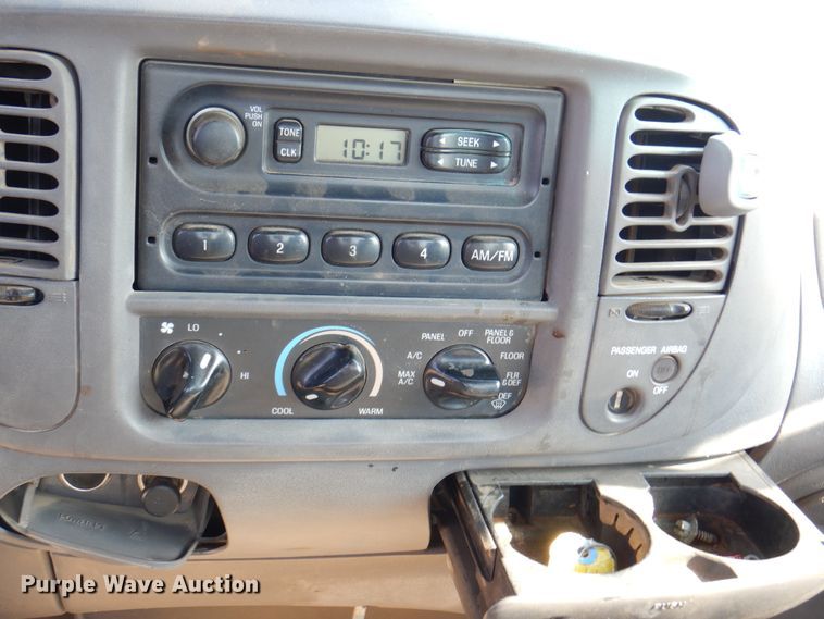 image for item IJ9484 1999 Ford F150  pickup truck