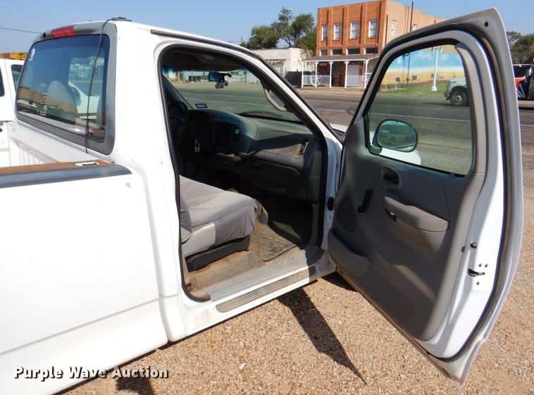 image for item IJ9484 1999 Ford F150  pickup truck