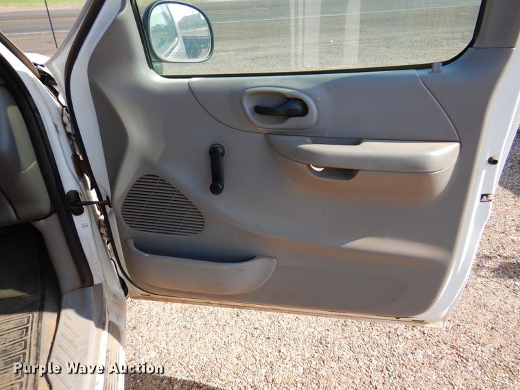 image for item IJ9484 1999 Ford F150  pickup truck