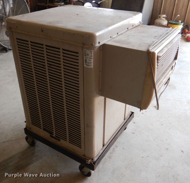 image for item IR9170 2001 Marquis WM43 cooler