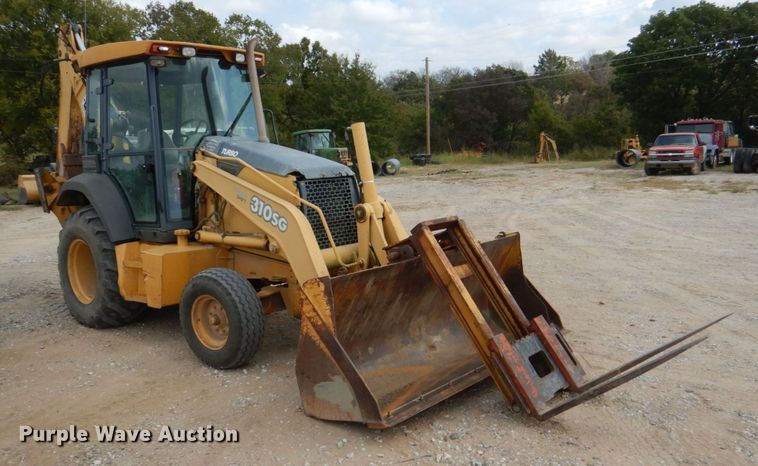 image for item IR9171 2001 John Deere 310SG  backhoe