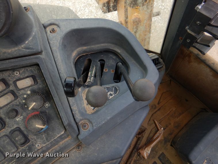 image for item IR9171 2001 John Deere 310SG  backhoe